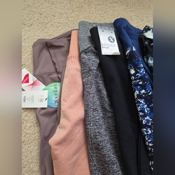 Boundle All In Motion, Old Navy ,xersion ,vogo, Lycra,Offline Colorful Leggings - Picture 2 of 7